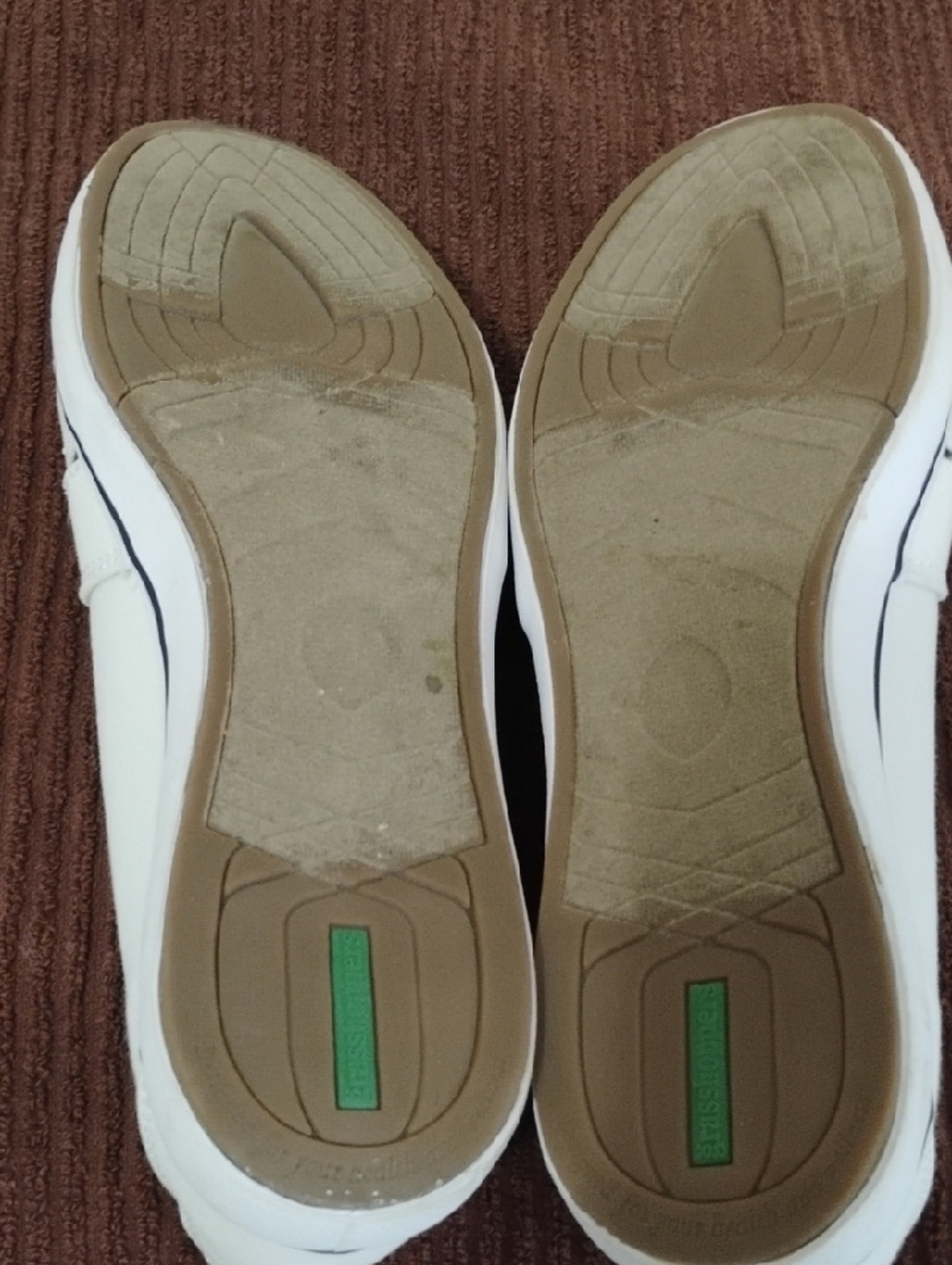 Skechers Grasshopper Women's White Slip-On Tennis Shoes - Picture 6 of 7